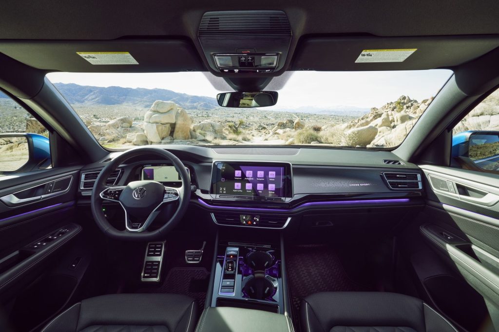 This image has an empty alt attribute; its file name is 2024-VW-Atlas-Cross-Sport-14-1024x683.jpg